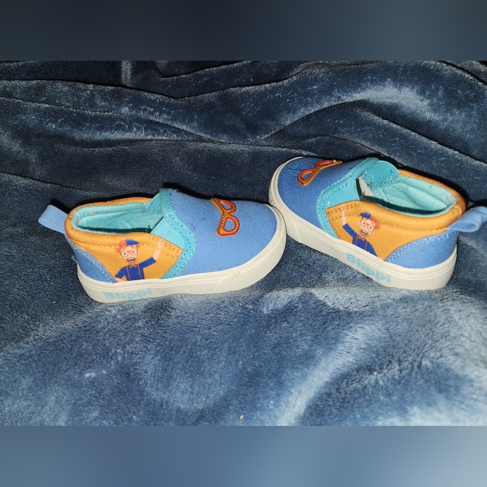 Baby shoes